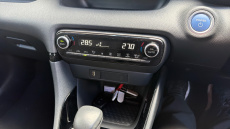 Toyota Yaris 1.5 Hybrid Dynamic 5dr CVT Hybrid Hatchback